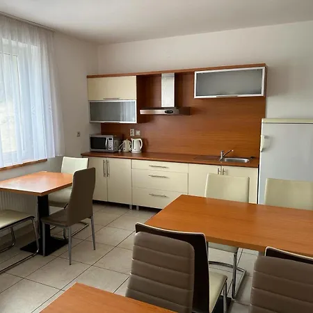 Uhliska Vendégház *
