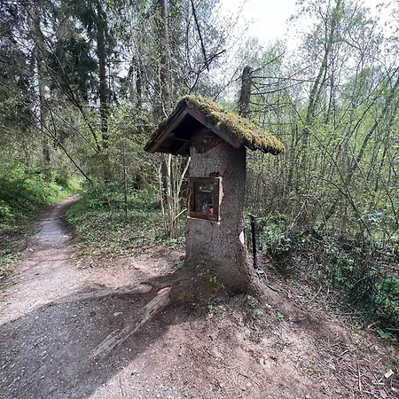 Uhliska Vendégház *